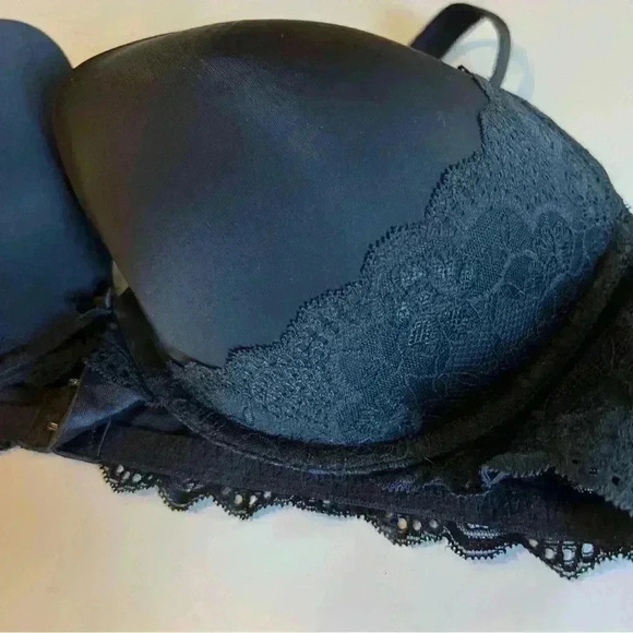 Torrid Black Bra with Lace Trim Full Coverage Size 42C - Picture 2 of 7